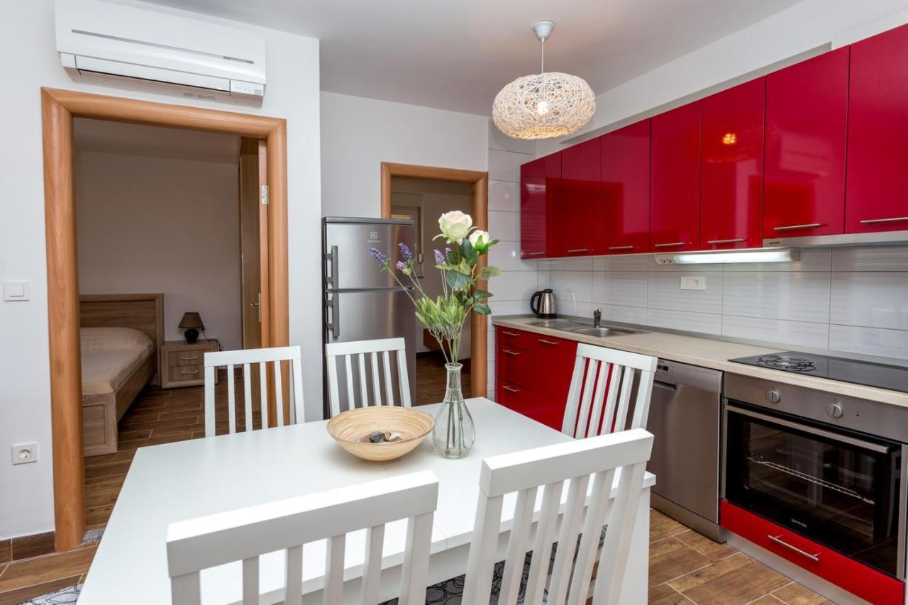 Butique Maris Apartment Komarna Luaran gambar