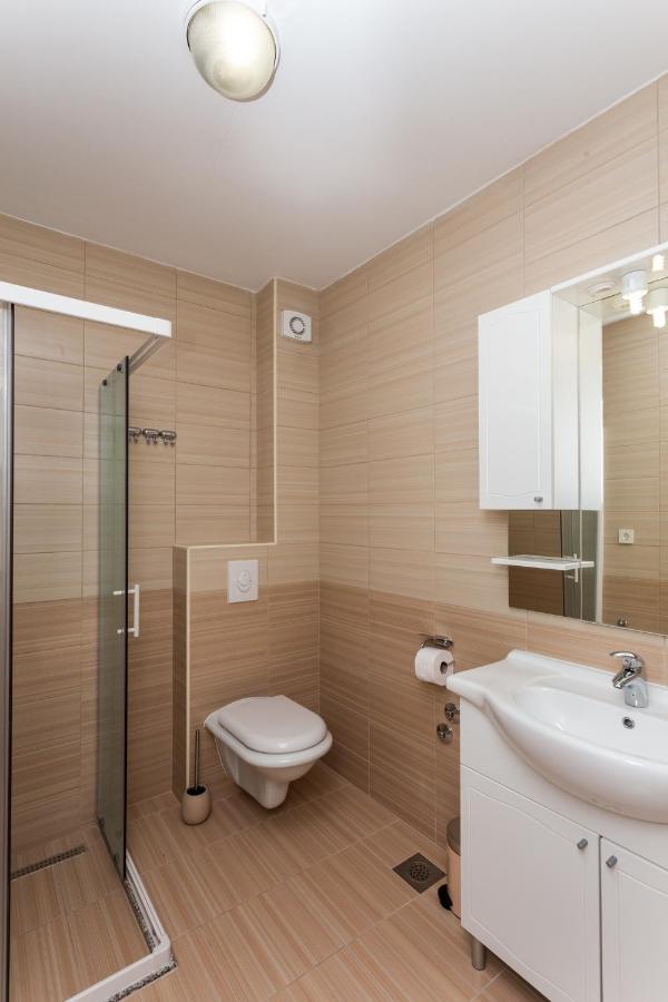 Butique Maris Apartment Komarna Luaran gambar