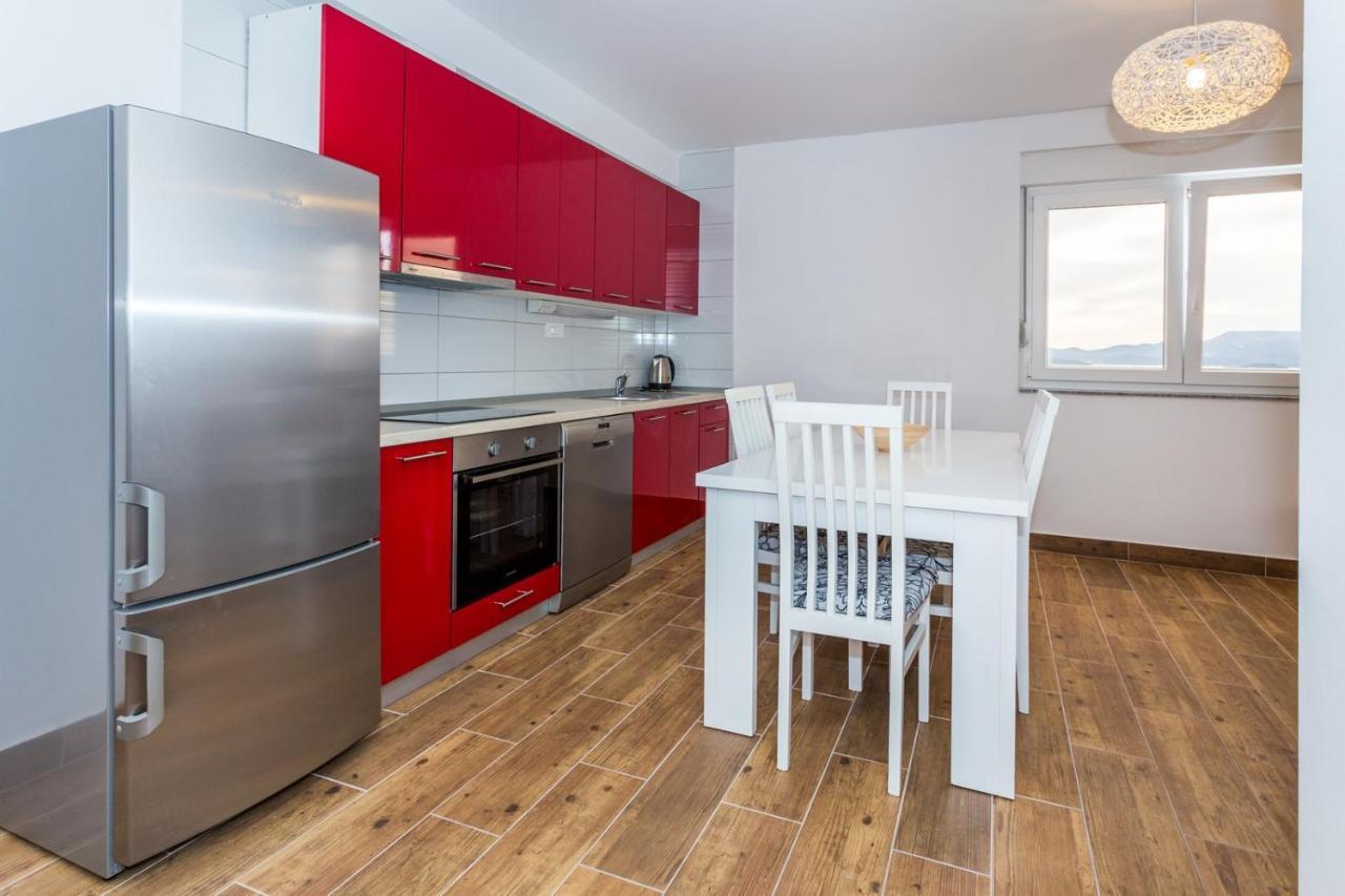 Butique Maris Apartment Komarna Luaran gambar