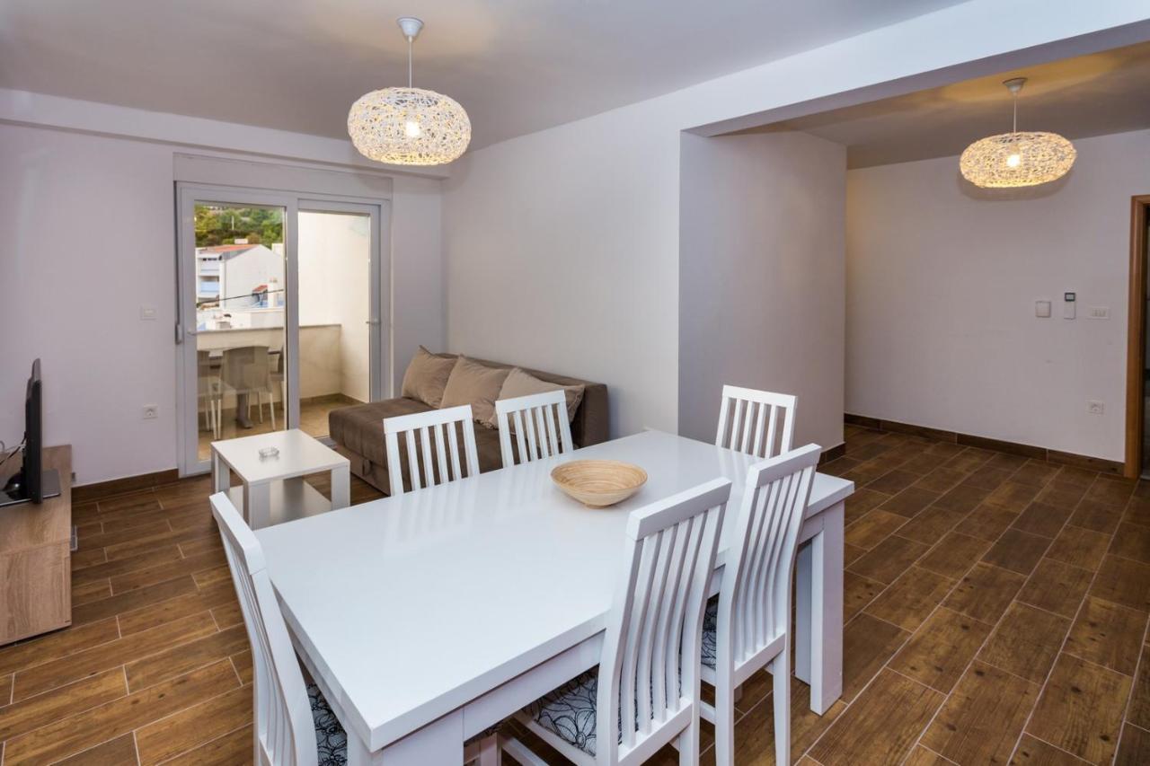 Butique Maris Apartment Komarna Luaran gambar
