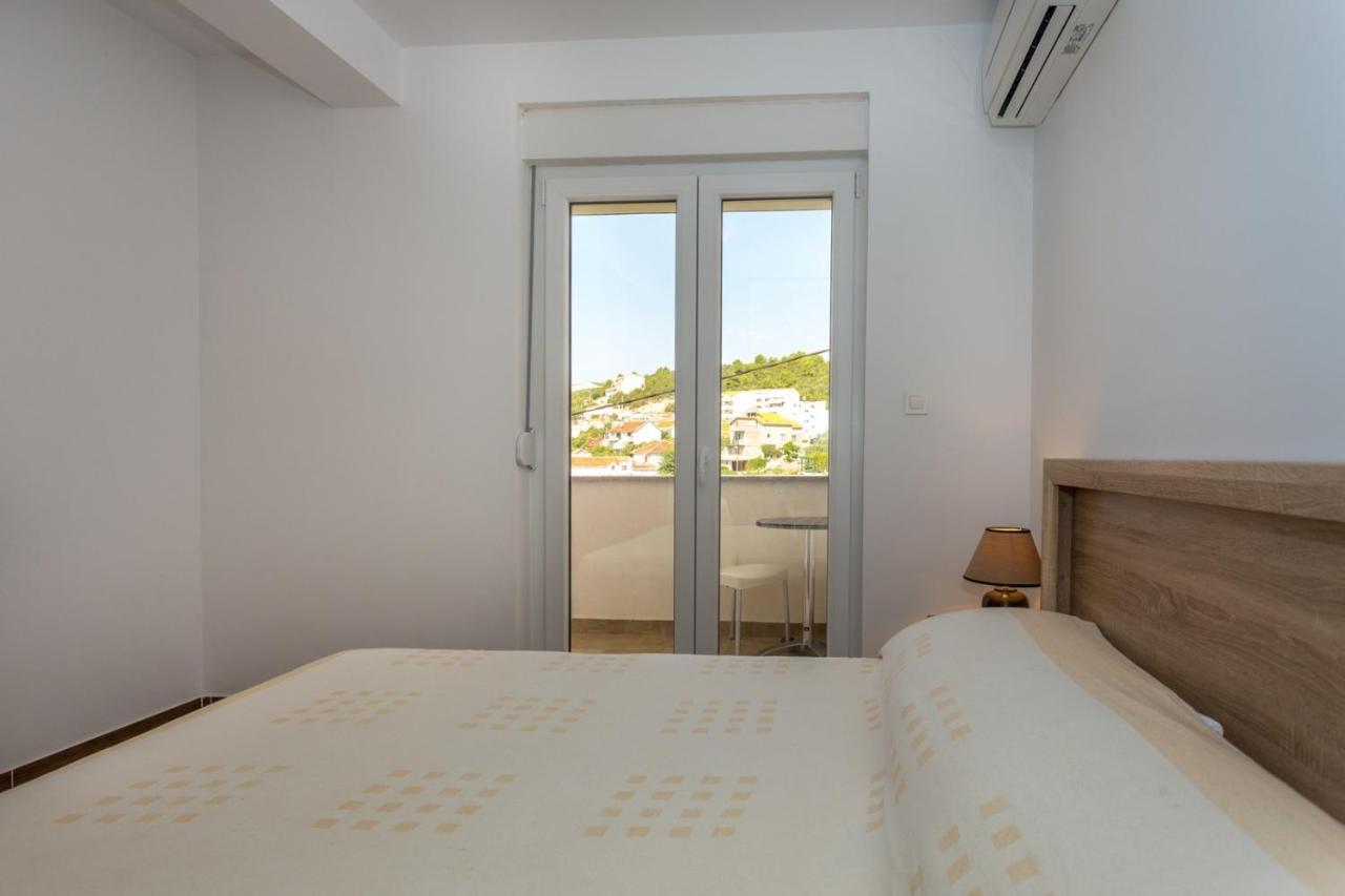 Butique Maris Apartment Komarna Luaran gambar