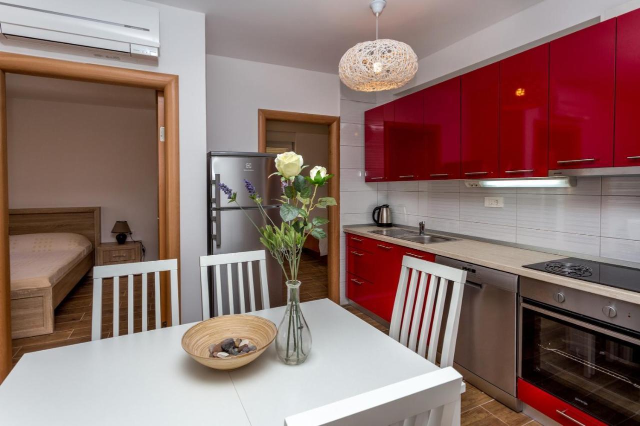Butique Maris Apartment Komarna Luaran gambar