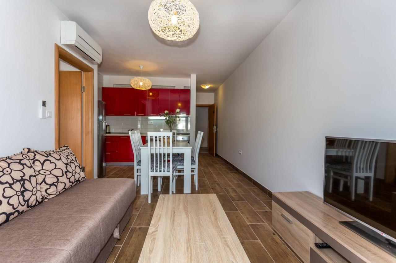 Butique Maris Apartment Komarna Luaran gambar
